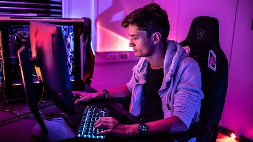 Esports governance and regulations: EU-wide and national aspects Esports governance and regulations: EU-wide and national aspects